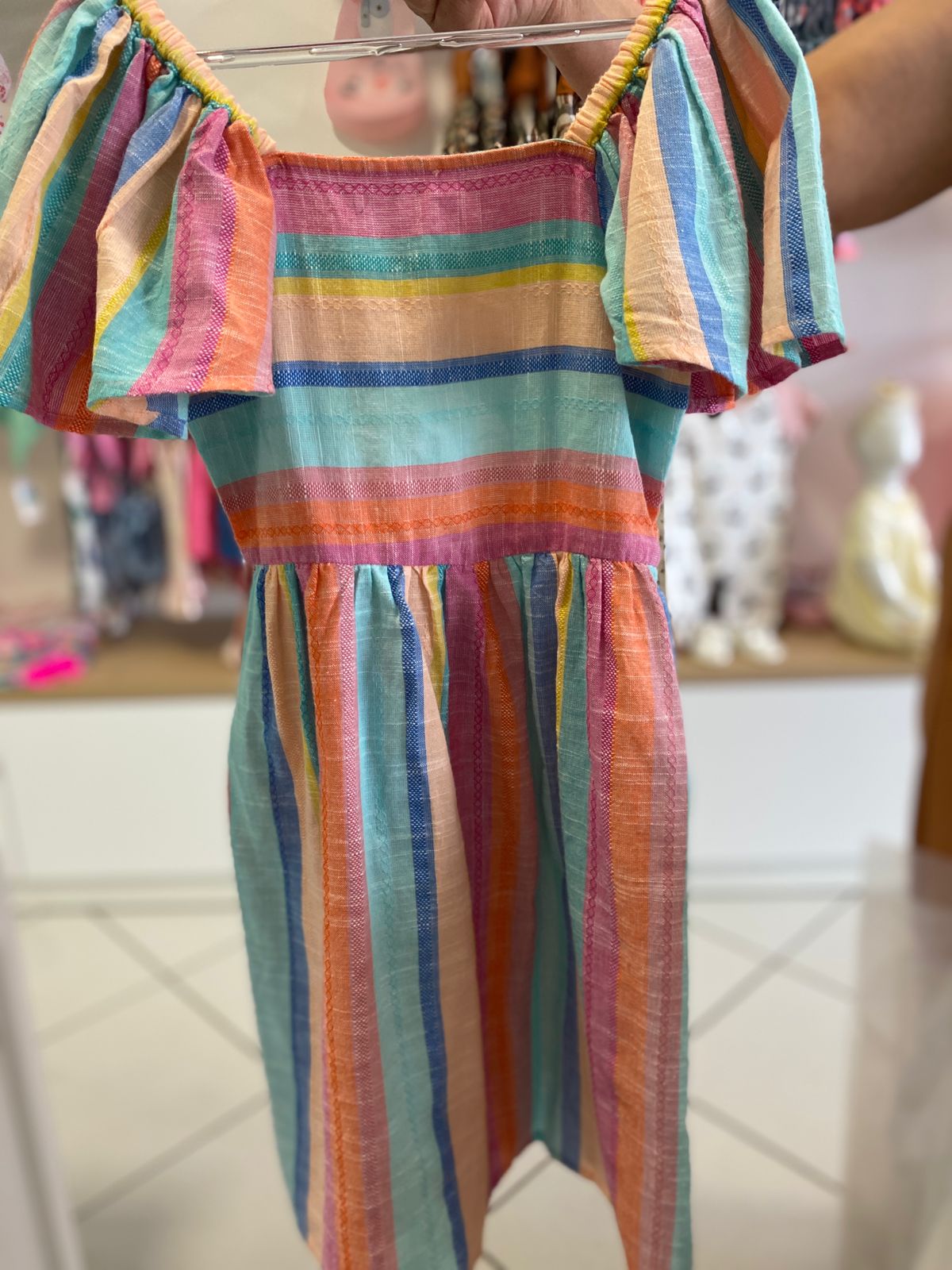 Vestido de Linho Listrado com Manguinha