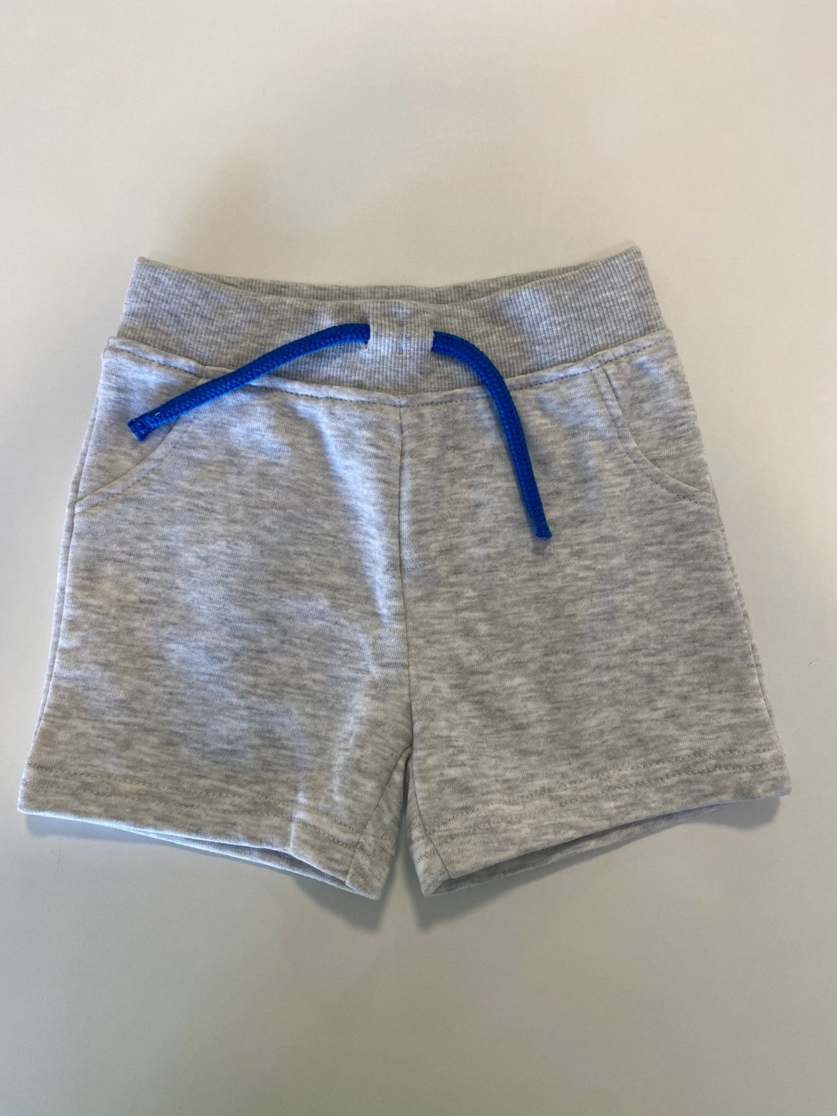 Shorts Basico Cinza