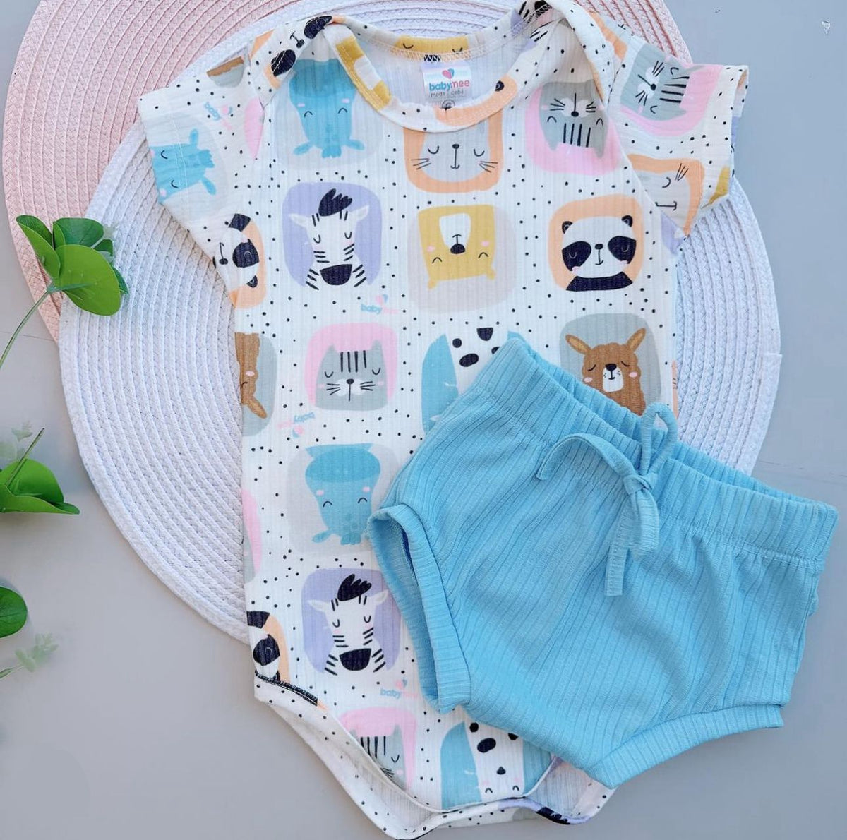 Conjunto Body e Shorts