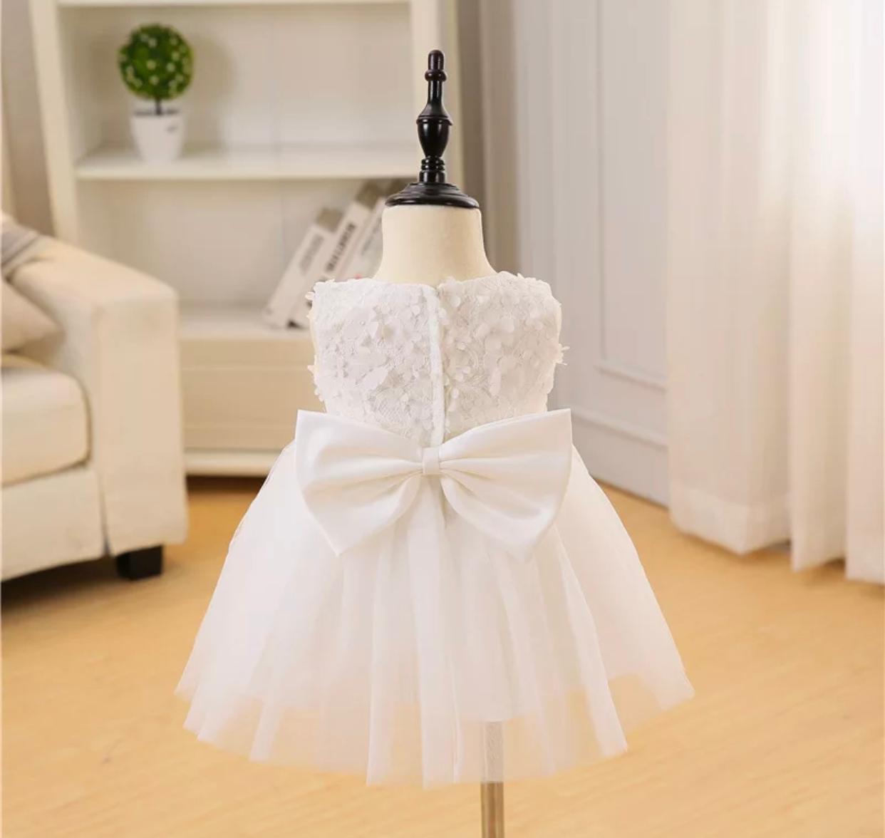 y Vestido de batizado de Flor