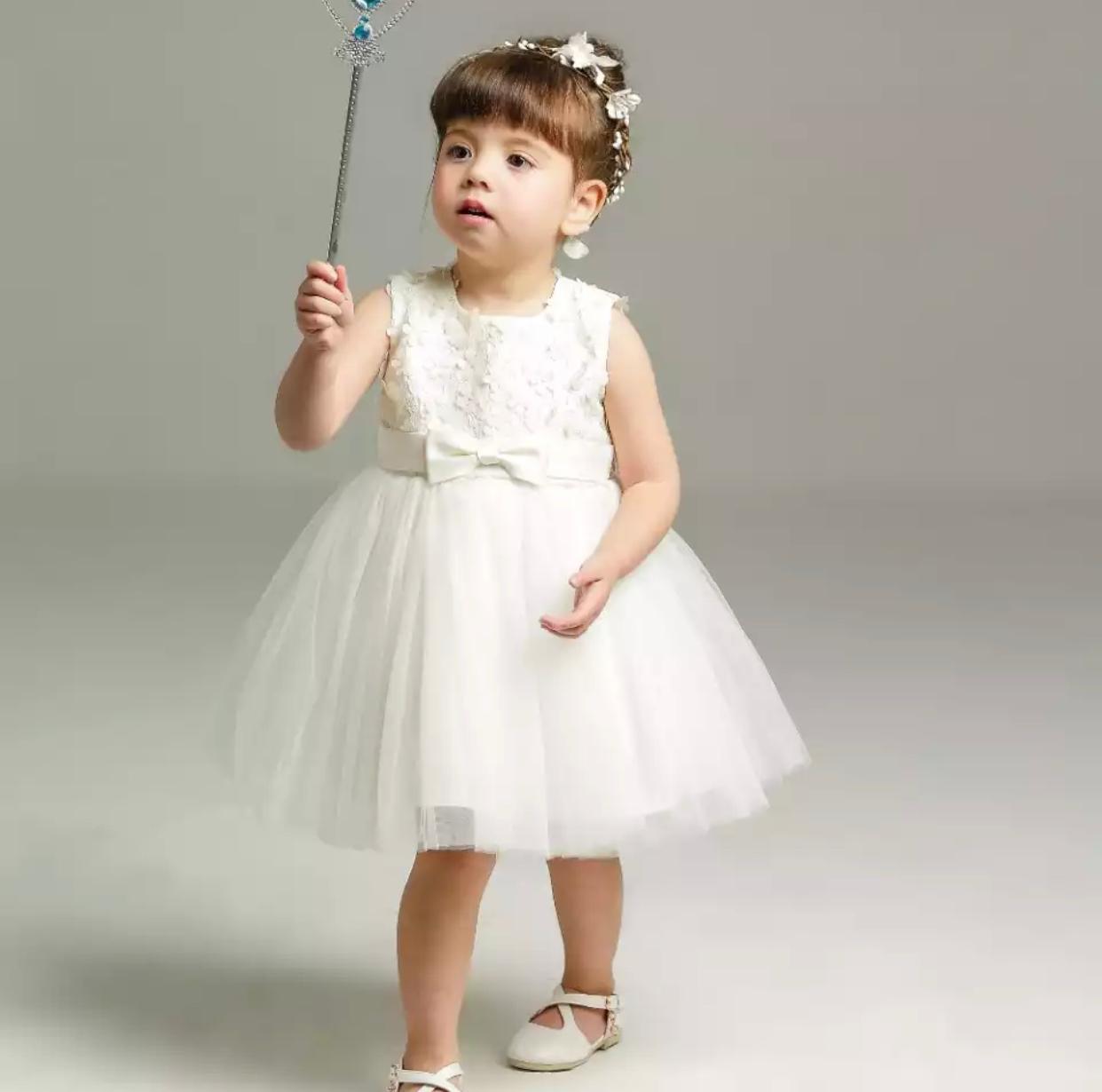 y Vestido de batizado de Flor