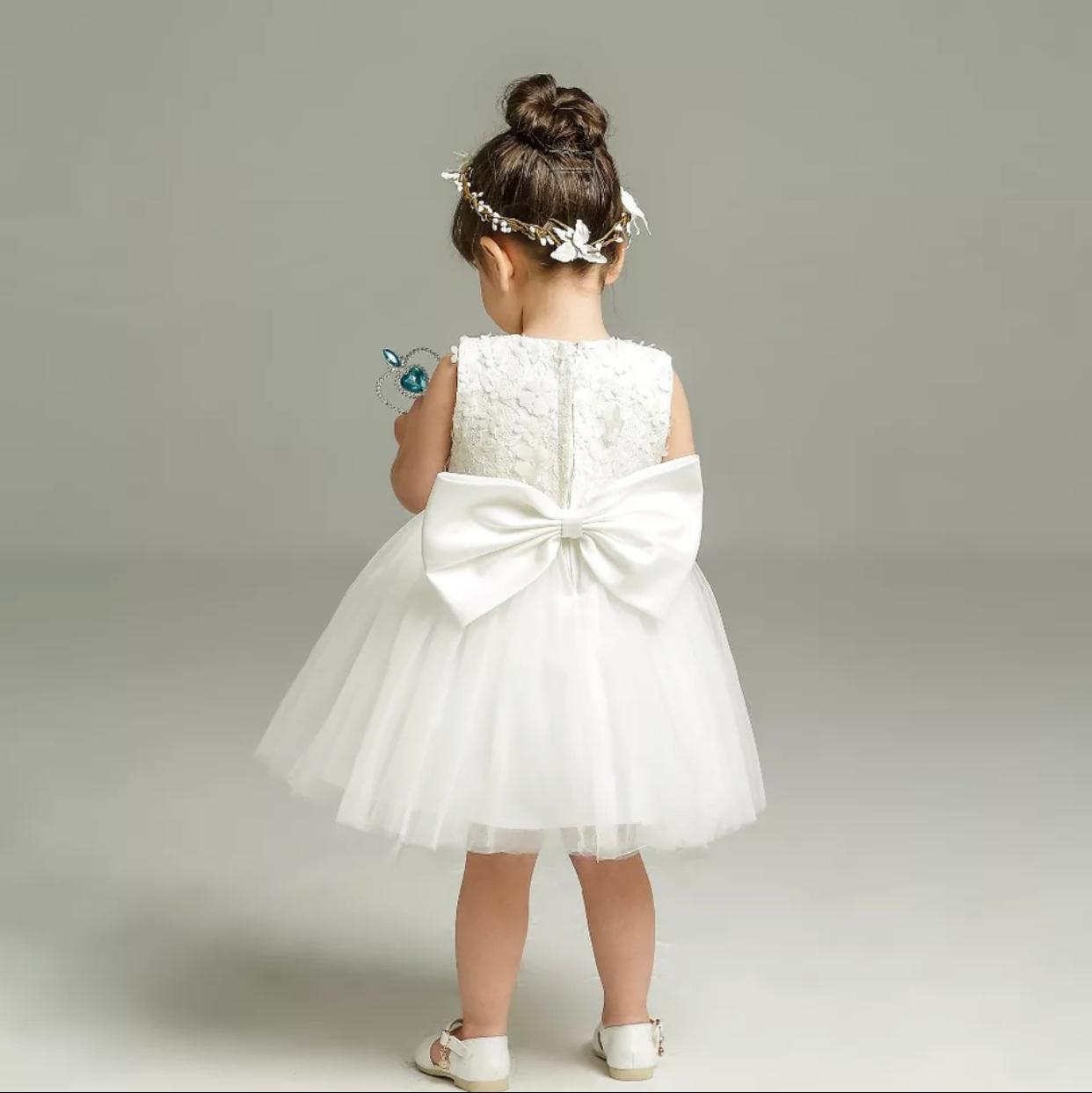 y Vestido de batizado de Flor
