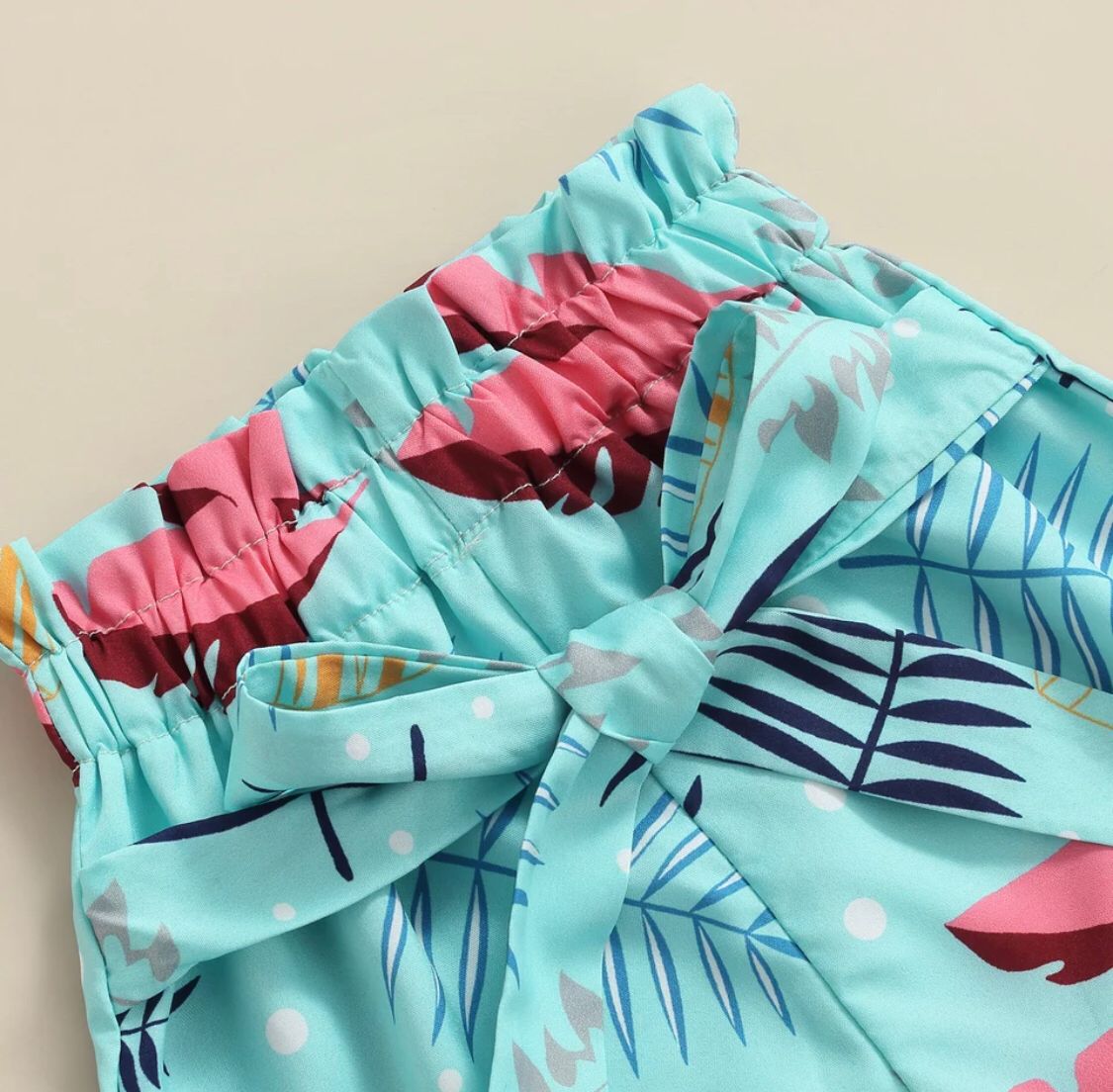 Y Conjunto Verde com Shorts Floral