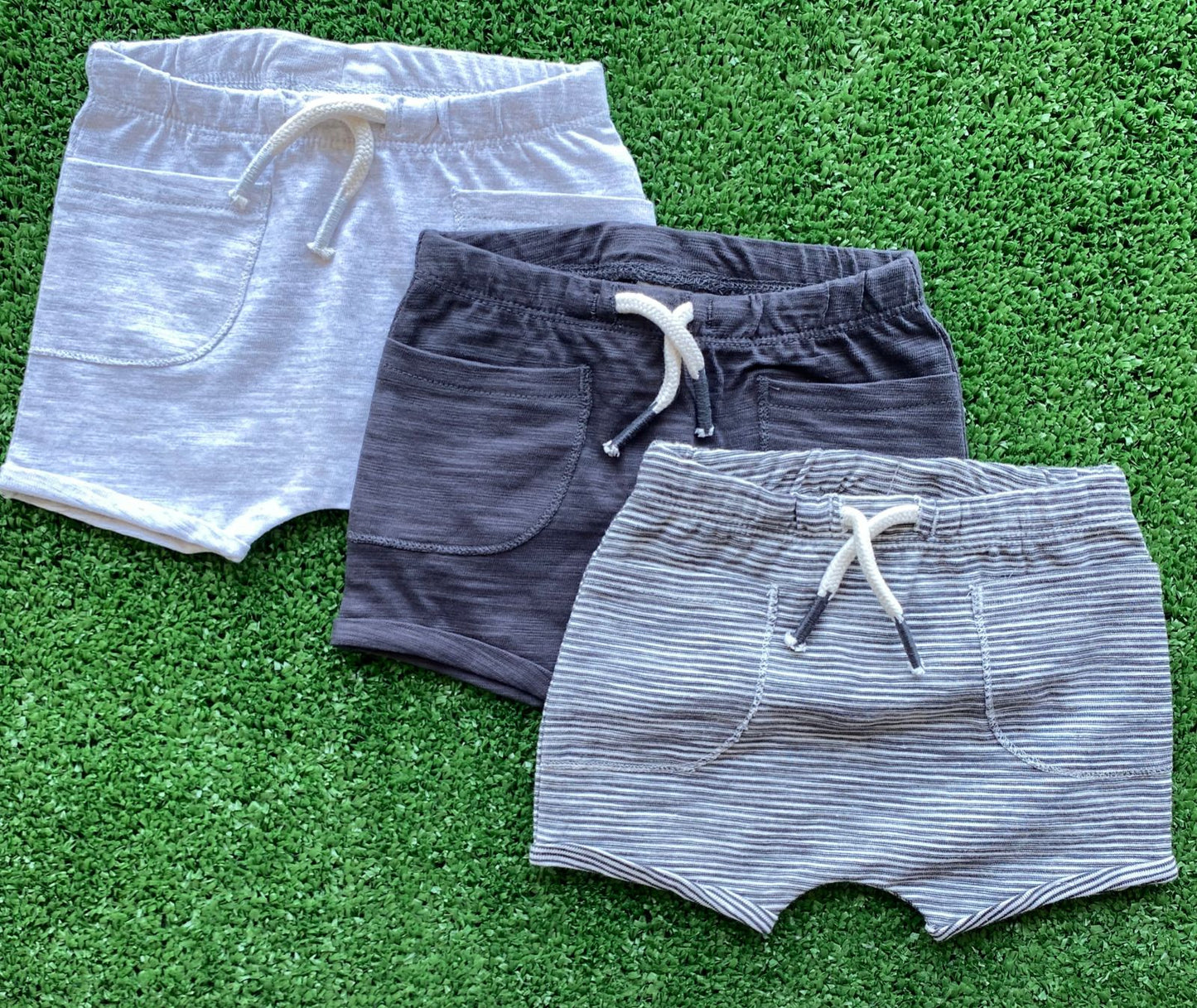 y Shorts de Bebê