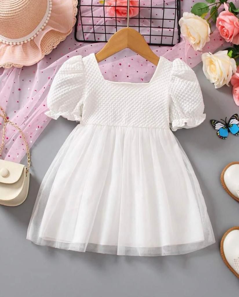 Vestido Branco com Flores