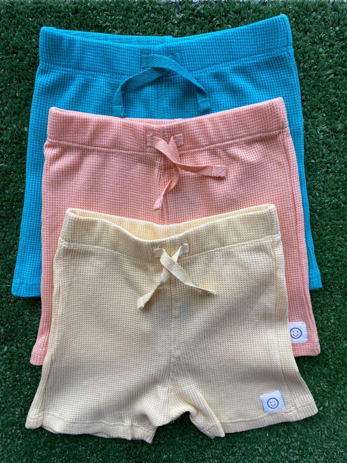 Shorts Canelado