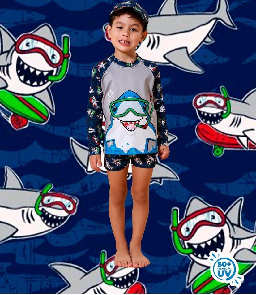 Conjunto Camiseta e Sunga e Boné