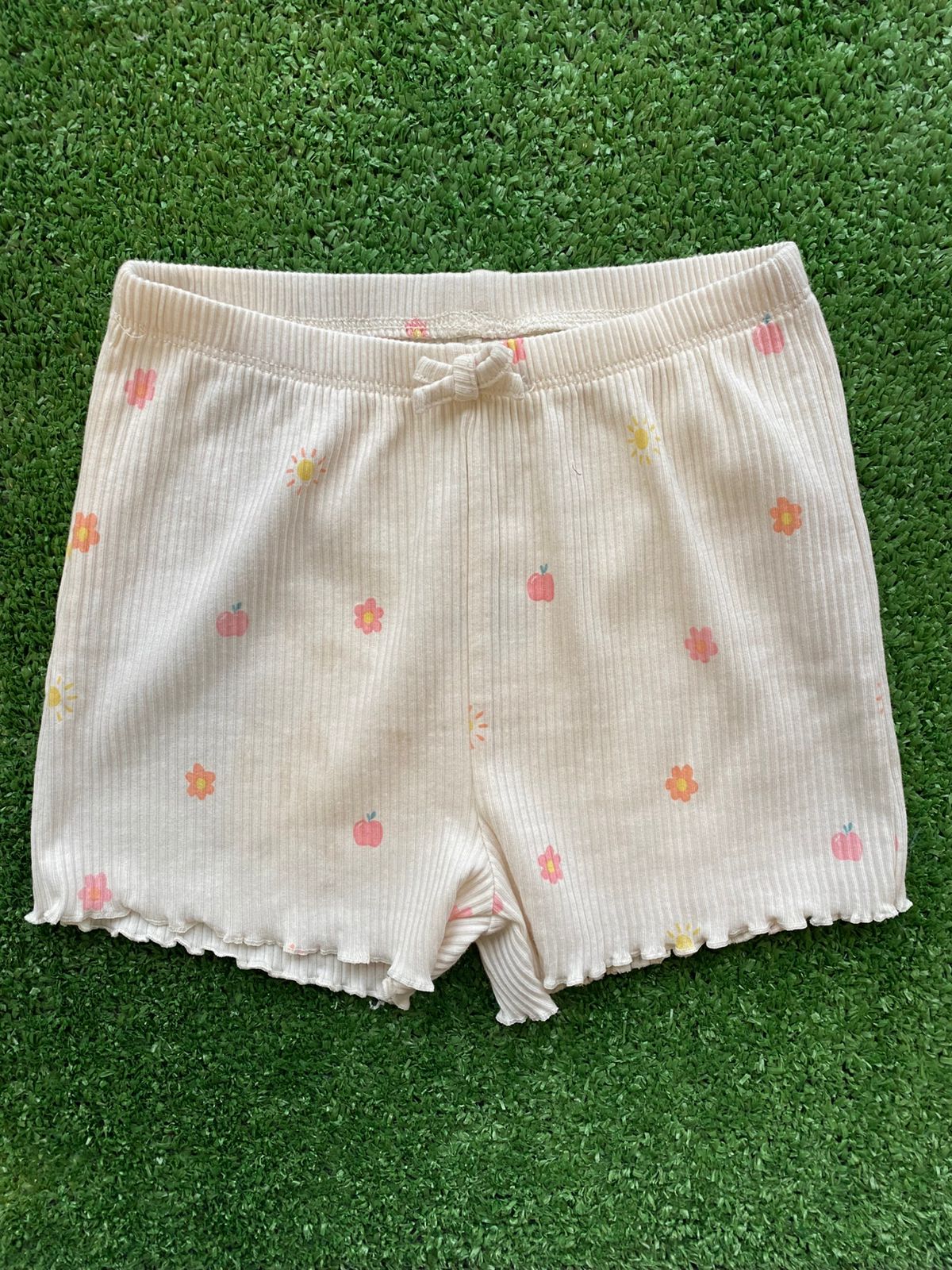 Shorts Canelado