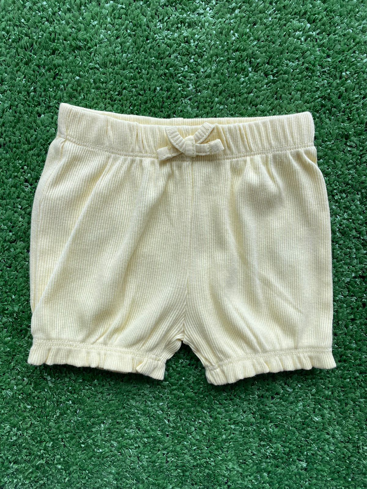Shorts Canelado
