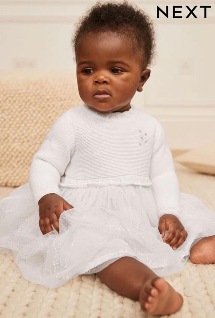 Vestido Manga Longa Branco e Rosa com Brilho