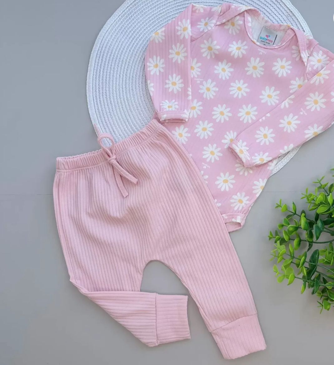 Conjunto Canelado Body com Calça