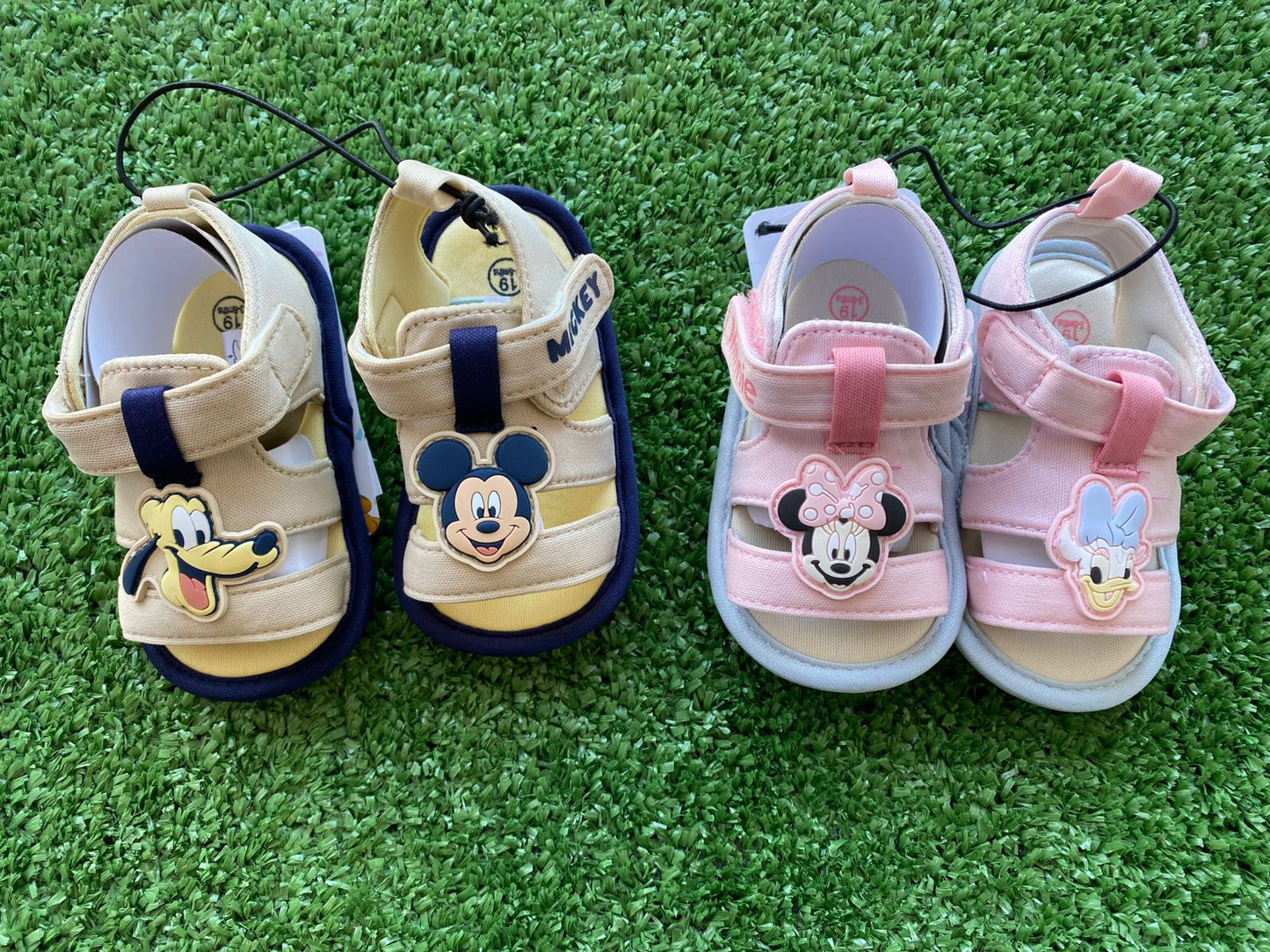 Sandalia Minnie e Mickey