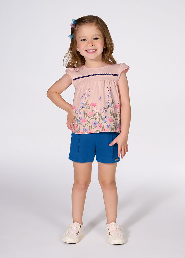 Conjunto Blusinha e Shorts
