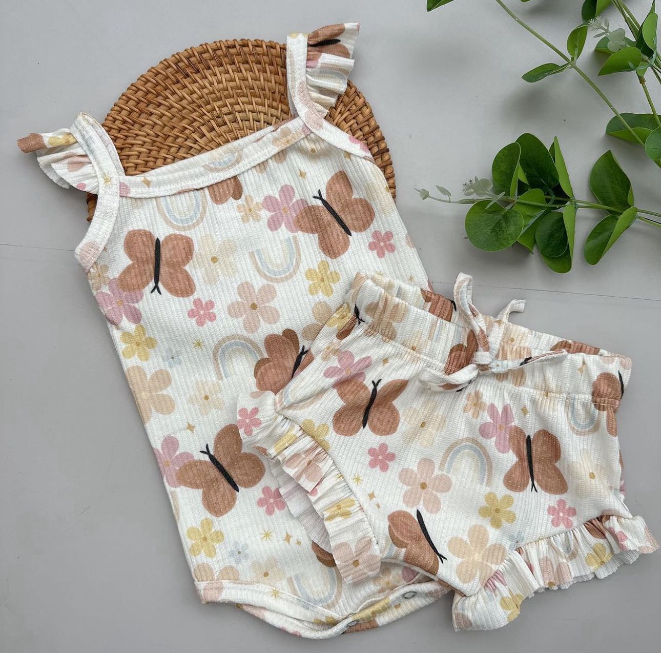 Conjunto Body e Shorts