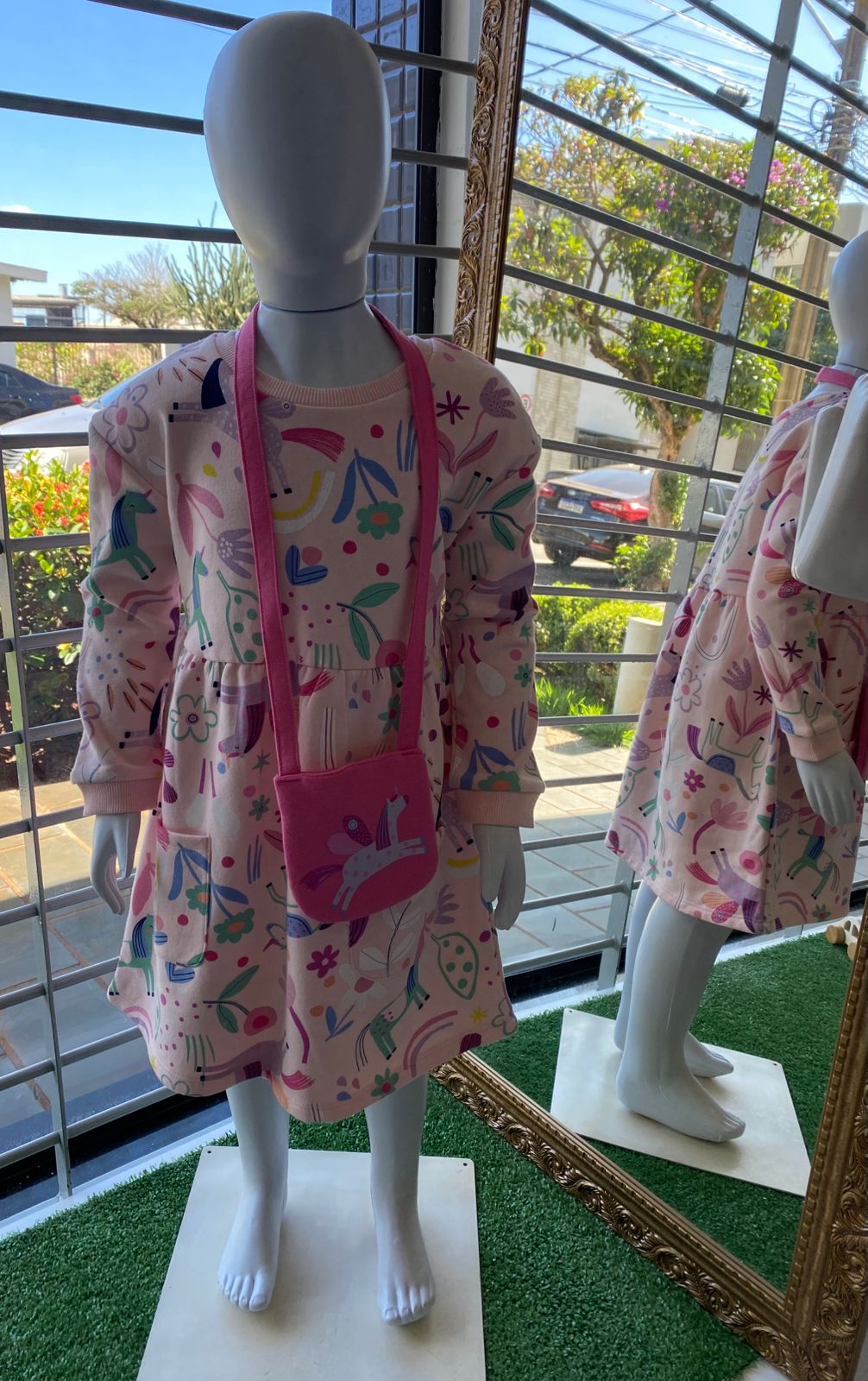 Vestido Manga Longa Unicornio com Bolsa