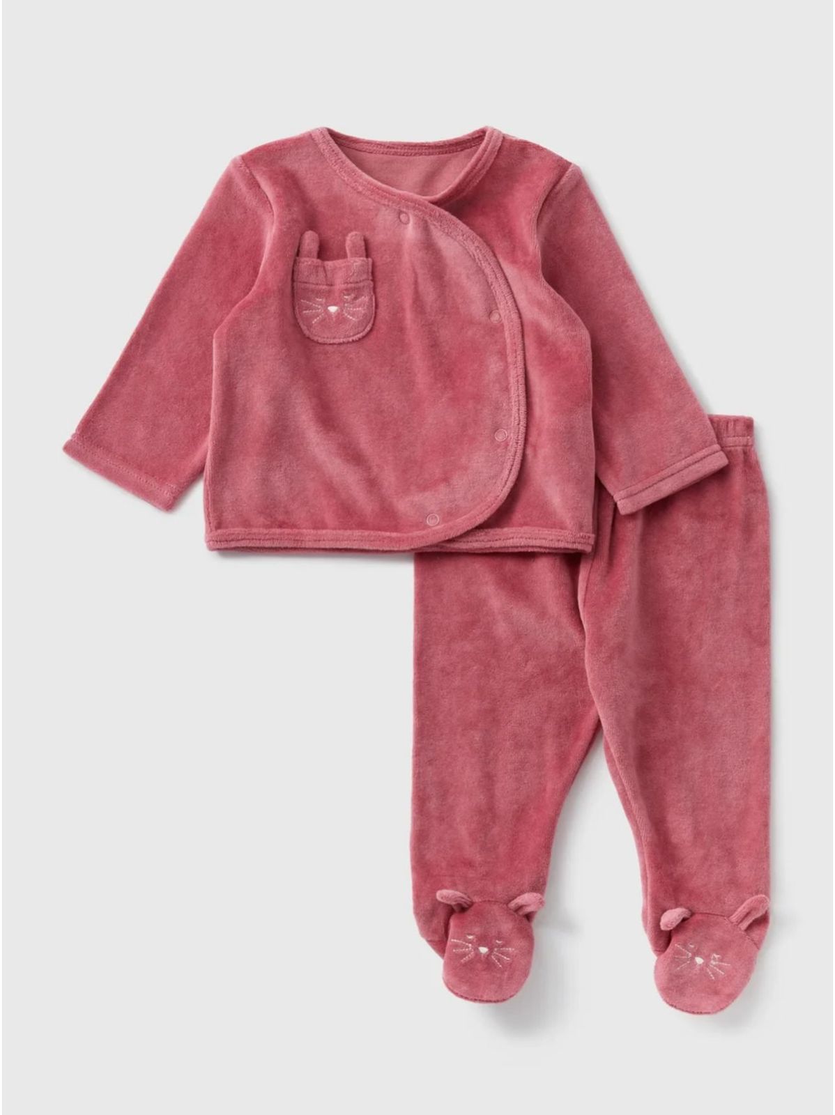 Conjunto de Blusa e Calça de Plush