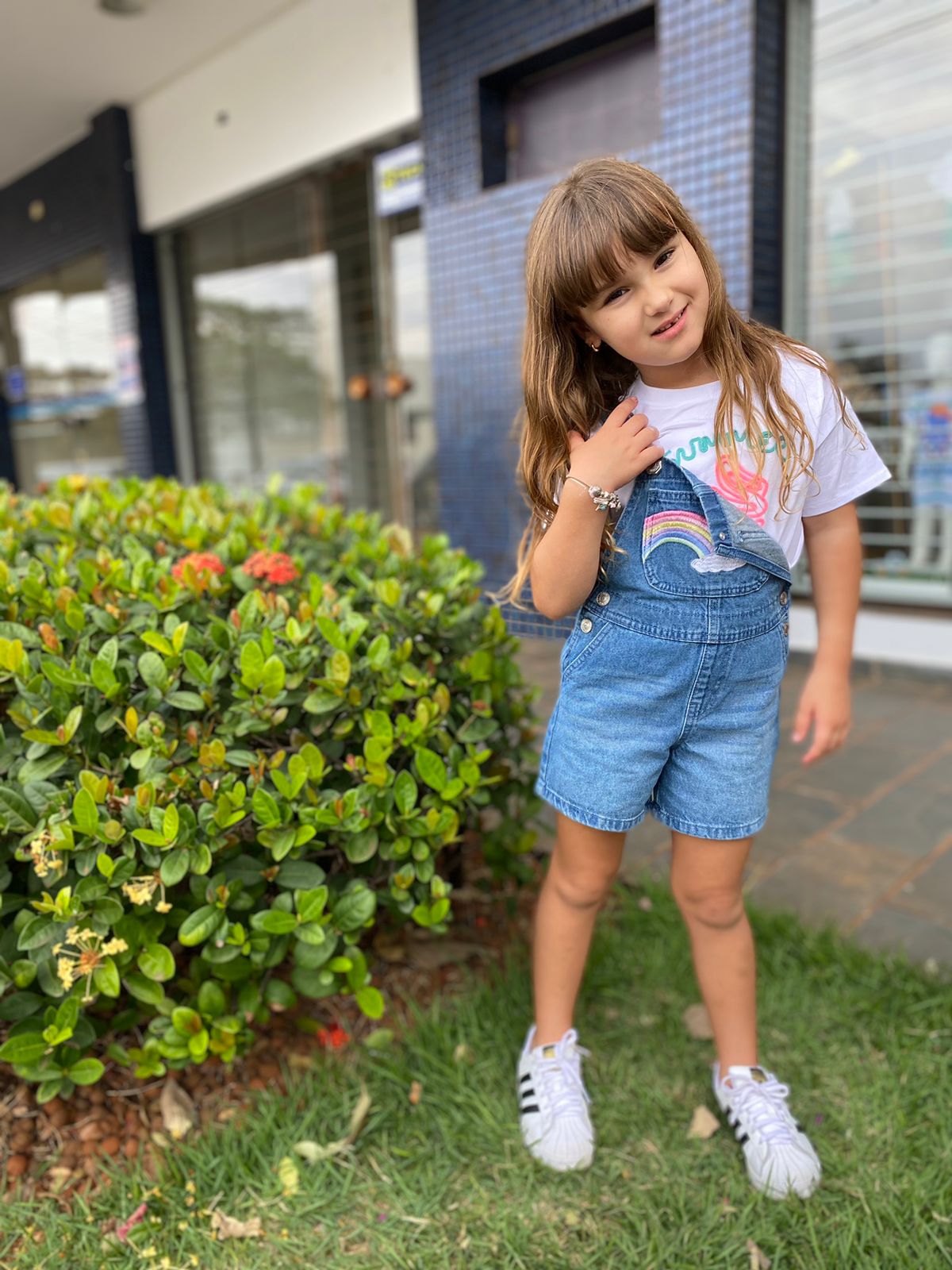 Jardineira Jeans Arco Iris