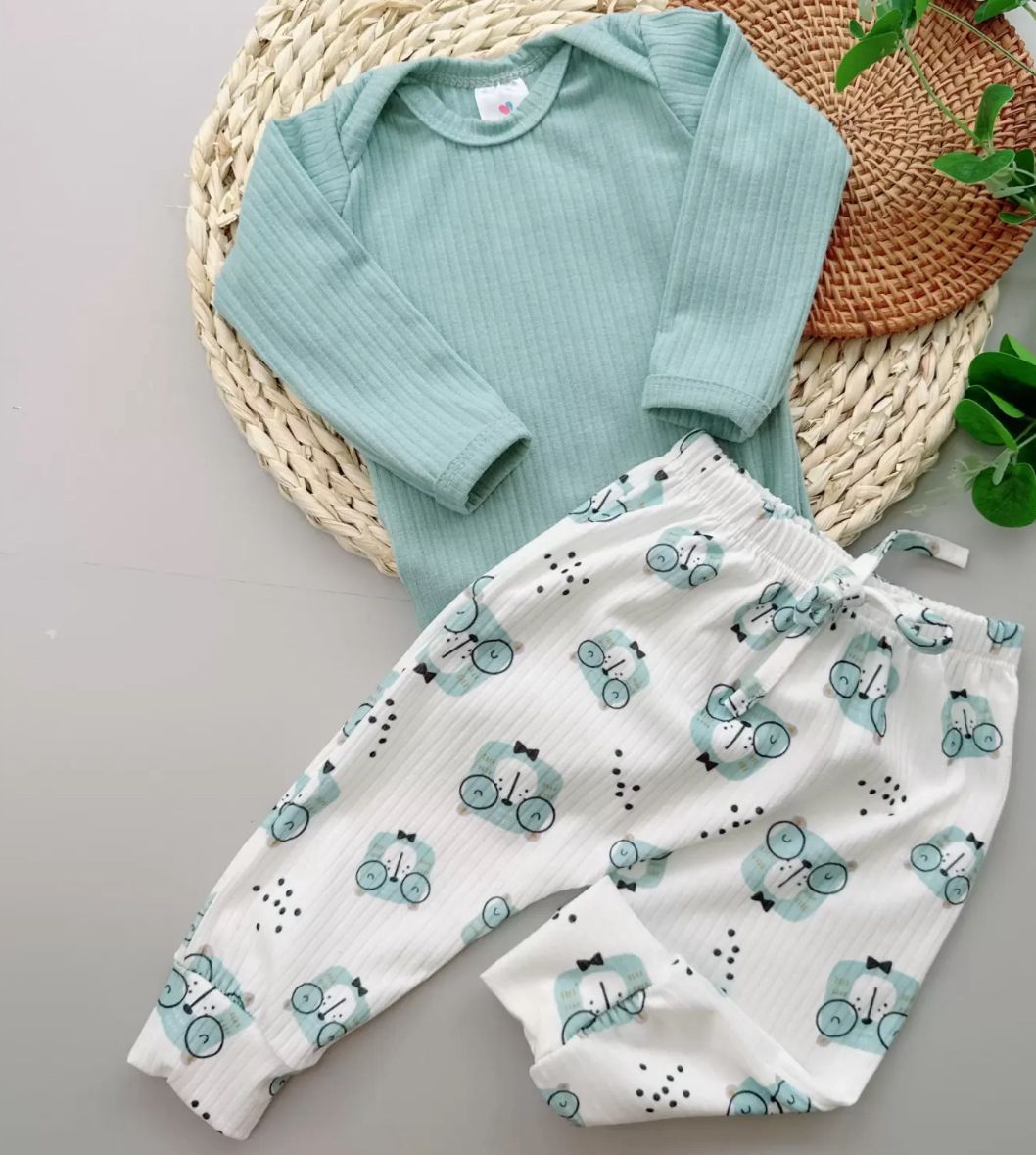 Conjunto Canelado Body com Calça