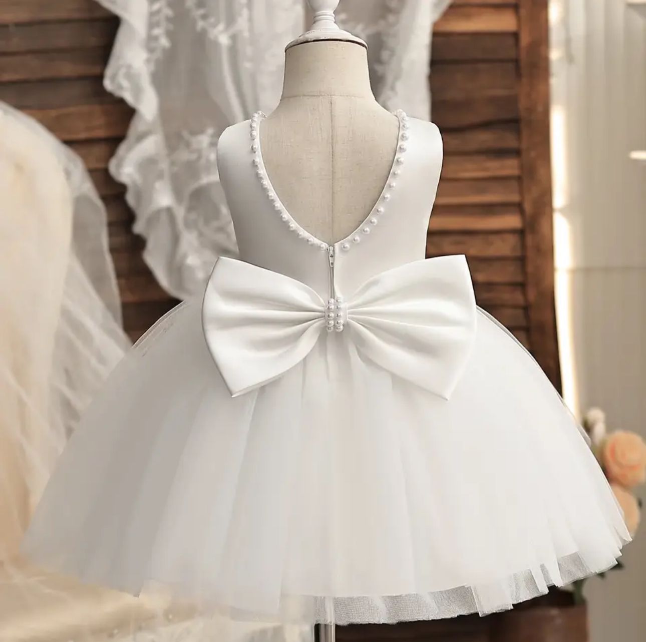 Vestido Branco Batizado com Perolas