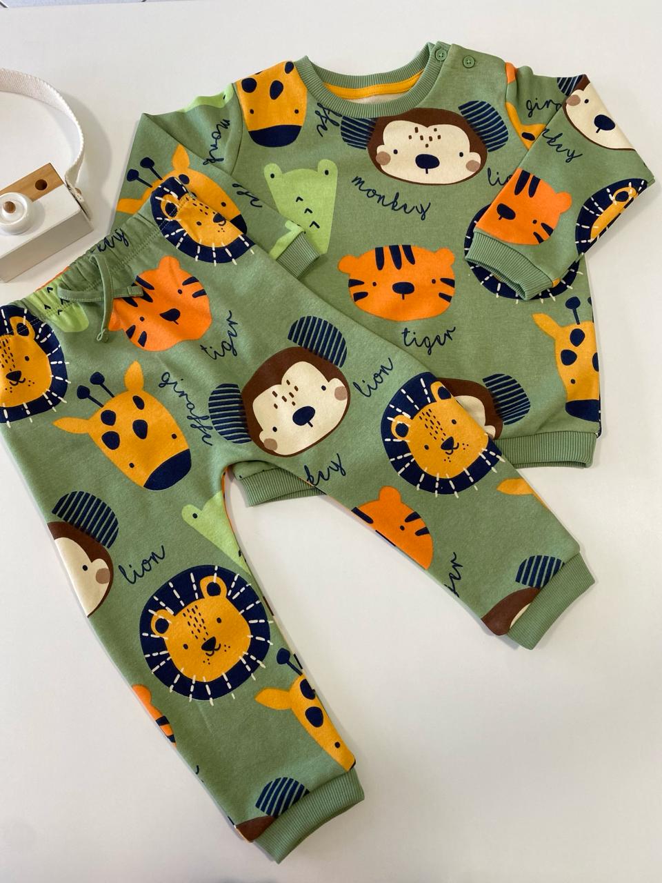 Conjunto Moletom Safari Verde