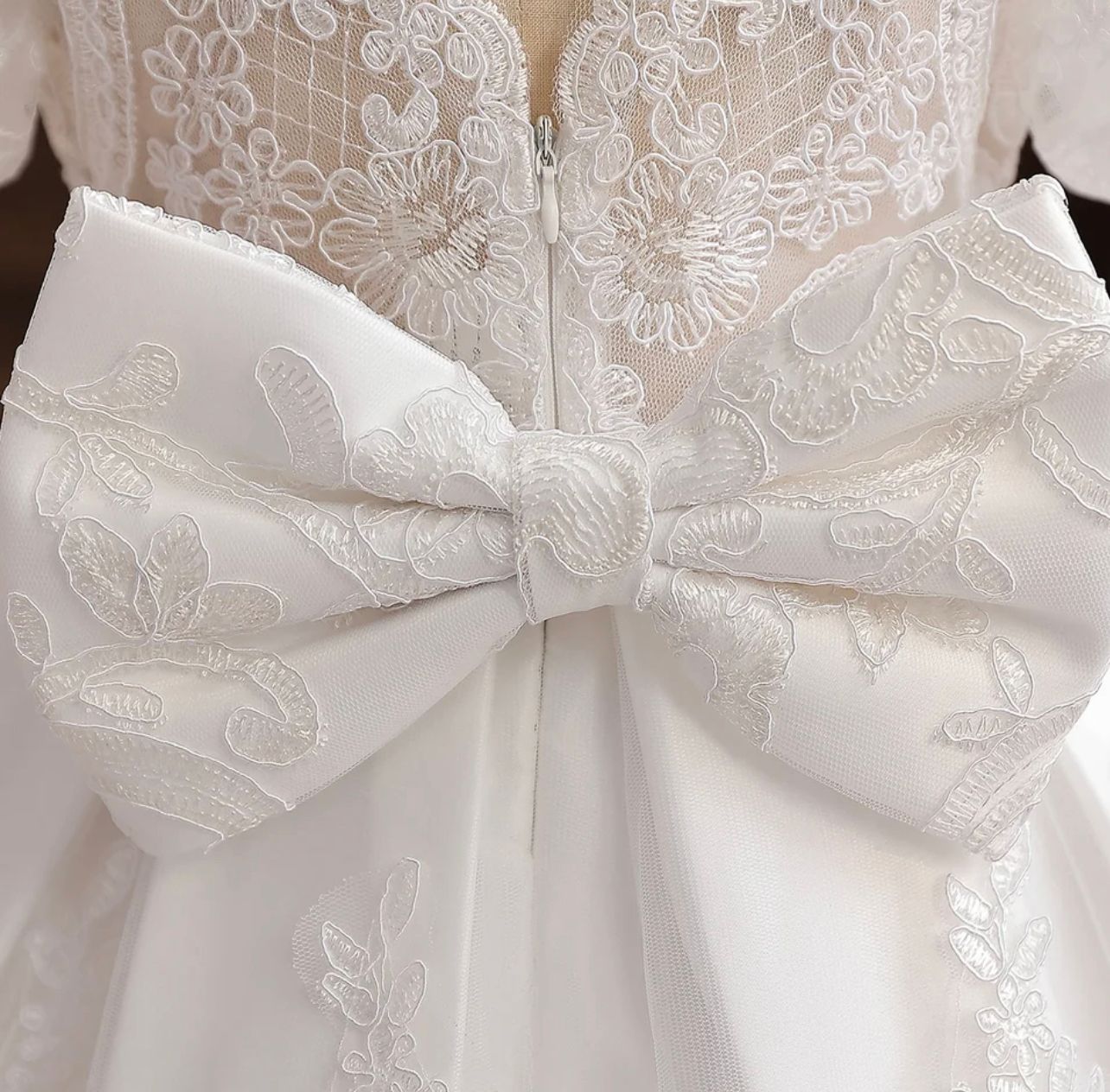 Vestido de Batizado com Perola Branca