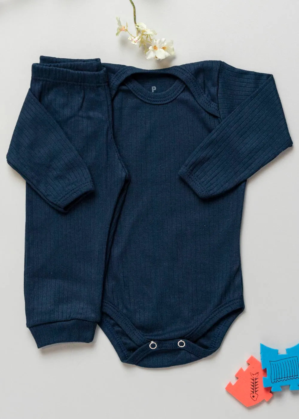 y Conjunto Body e Calça Canelado