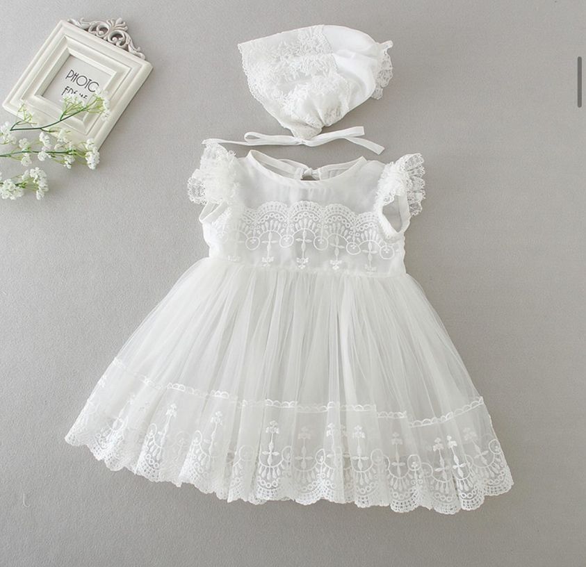y Vestido Batizado com Touca