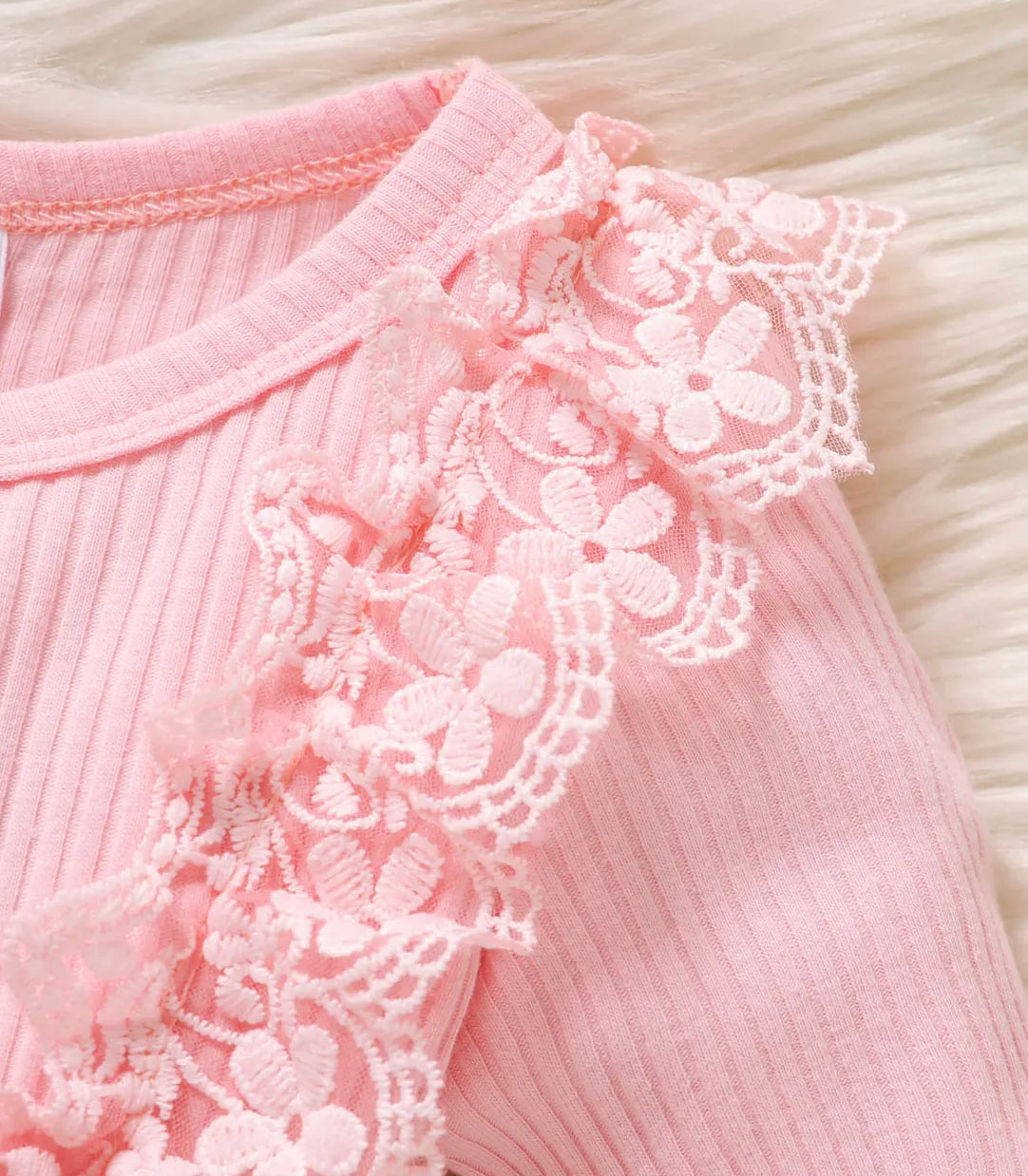 y Romper Rosa com Detalhes Floral